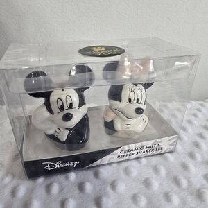 Disney Mickey & Minnie Mouse Ceramic Salt & Pepper Shaker Set Pastel Pink Bow